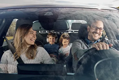 Playing in the car: turn long journeys into unforgettable moments.