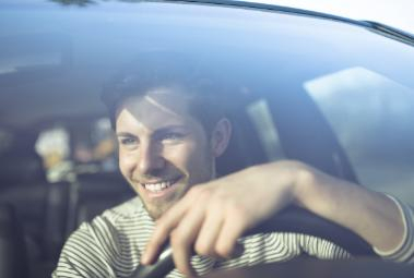 Dicas para novos condutores: tudo o que precisa de saber para alugar carro
