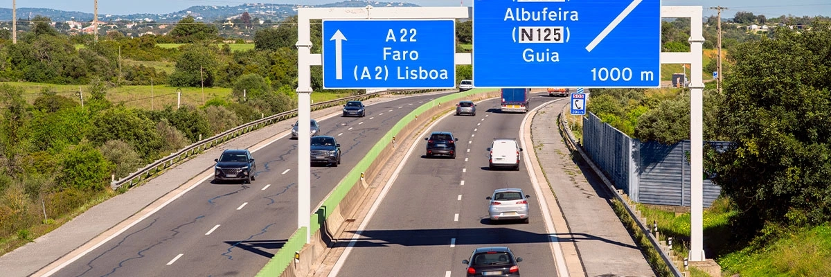 Sinais de trânsito em Portugal: o que se confunde, o que se esquece e quais as coimas