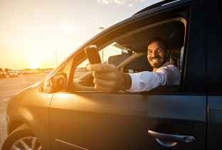 Empresas de aluguer de carros <br/> As vantagens do rent-a-car vs aluguer mensal flexível