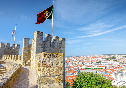 bandeira de Portugal castelo em Lisboa