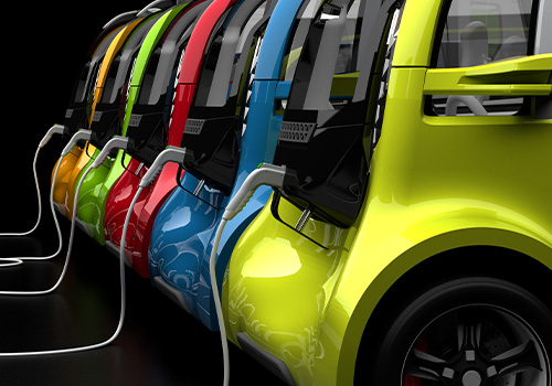 frota carros elétricos a carregar