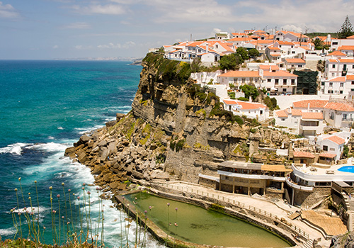 Visitar a Ericeira, vila costeira em Portugal.